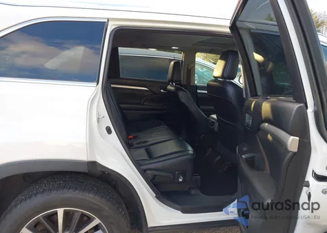 2018 Toyota Highlander Xle from USA, damaged, VIN 5TDJZRFH1JS559308